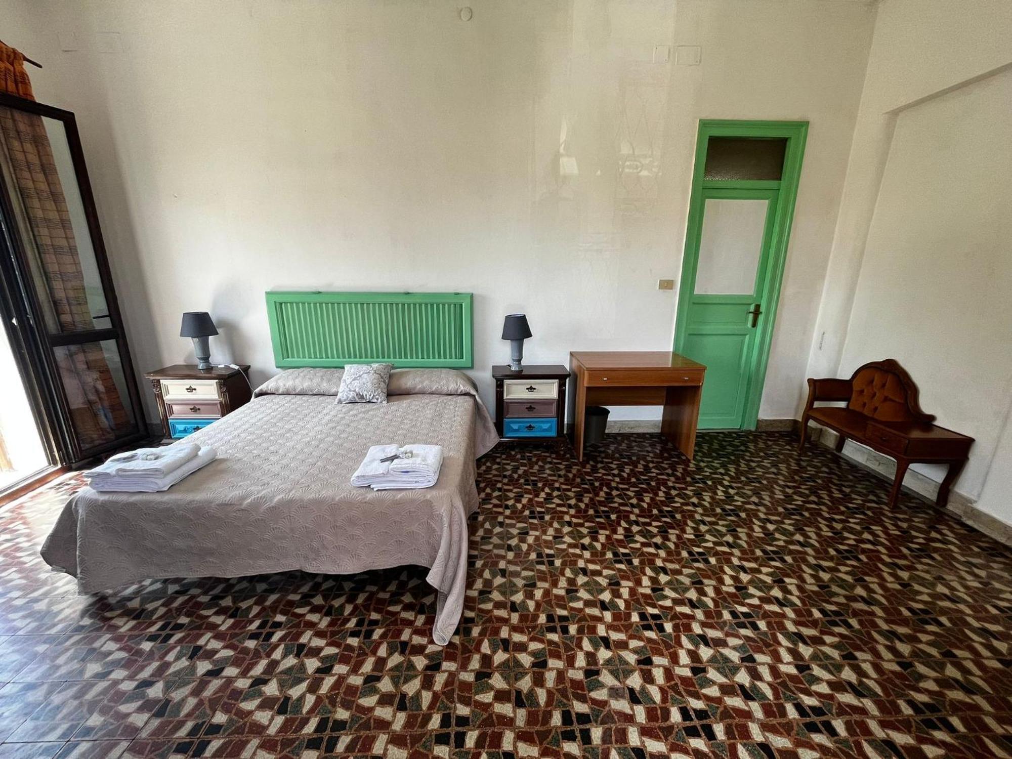 Mille Lire Peppe'S Home — Photos 2